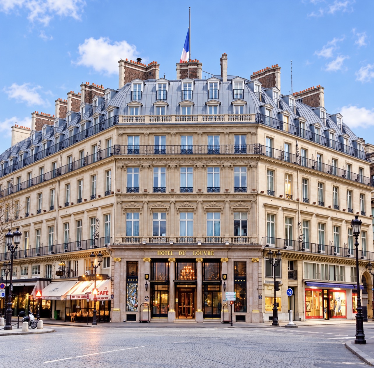 LOUVRE 